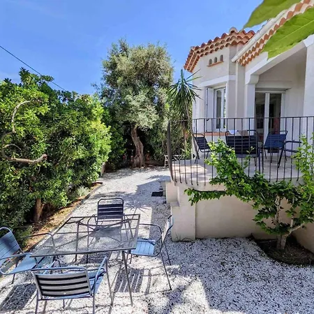 Waterfront In Cap D Antibes