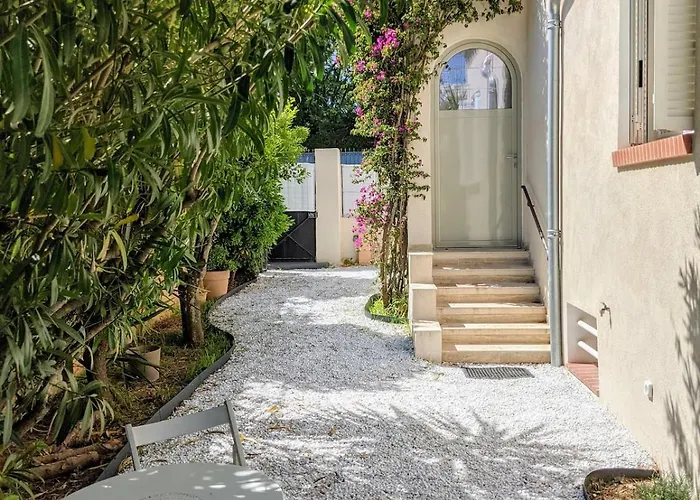 Dom wakacyjny Waterfront In Cap D